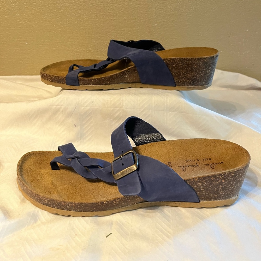 Mila Paoli Sandals - Picture 4 of 9